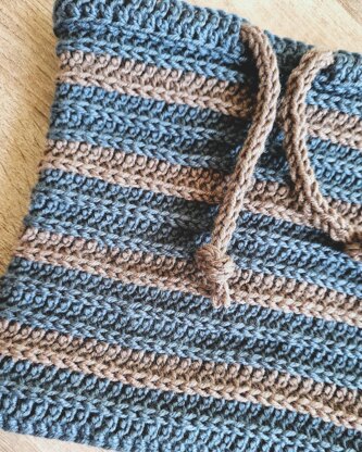 Indigo cowl