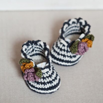 Striped Flower Bouquet Shoes