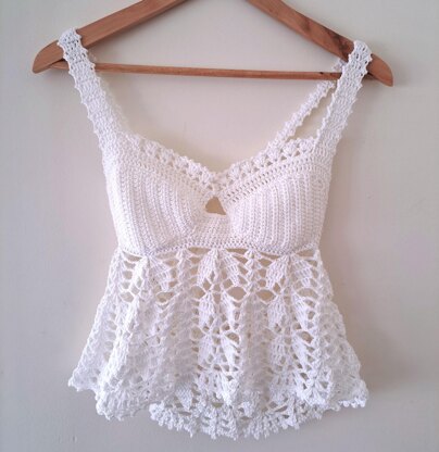 Crochet Bustier top Crochet pattern by Fabiana Correa | LoveCrafts