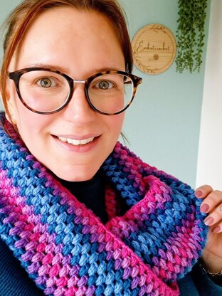 Pretty Puff Stitch Infinity Scarf