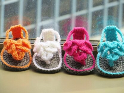 Crocodile Stitch Baby Sandals