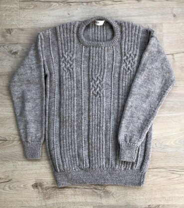 Aberfeldy, Celtic Knot Sweater