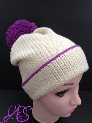 Slouchy Hat Crochet Pattern with Pom Pom