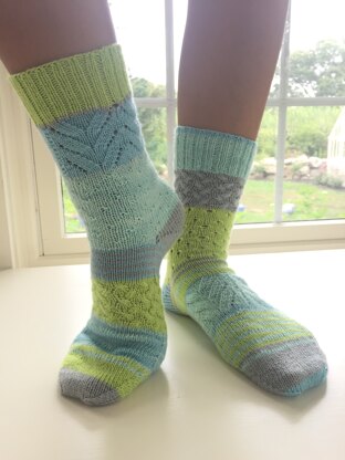 Beach Chair Socks No. 7 "Grasshoppuh"