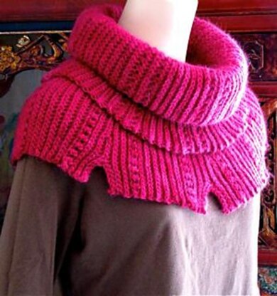 Thaxton Hooded Cowl