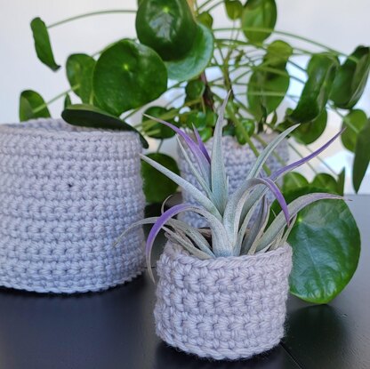 Julie Basket Crochet Pattern, Planter Cover Free Pattern