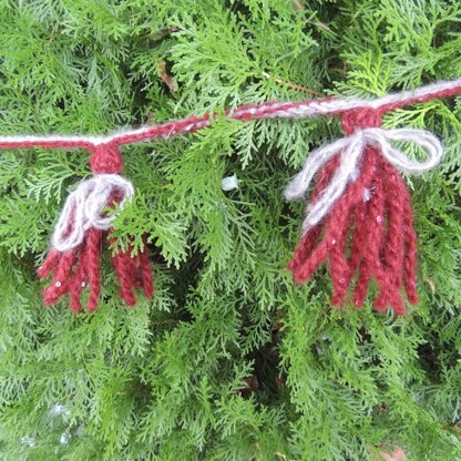 Tassel Garland