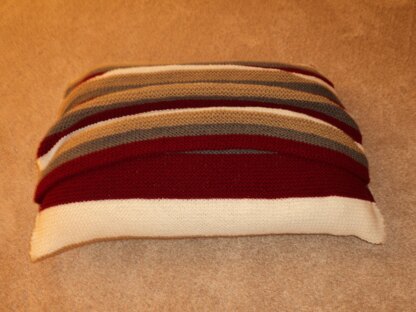Knit Pillow Pet  Bed w/blanket