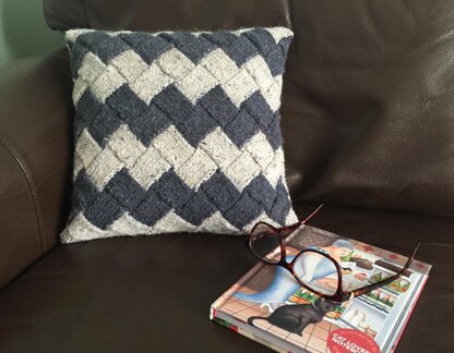 Entrelac Essentials Cushion