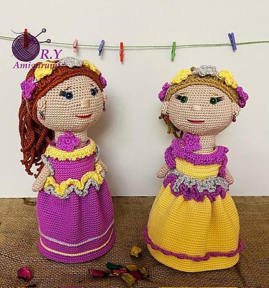 Amigurumi Lala bridesmaid dresses Crochet pattern by Reham Youssef |  LoveCrafts
