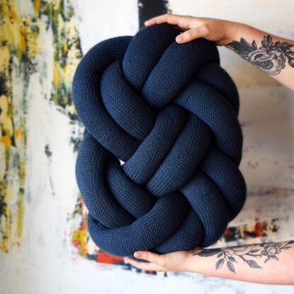 Knit Knot Pillows