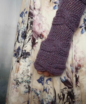 INNER WILD Lovey Arm Warmers