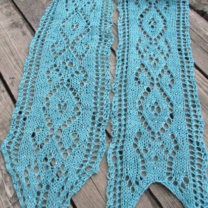 Melusine lace scarf