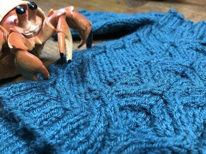Cabled Sweater for Baby Yoda