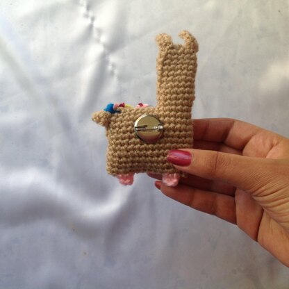 Lama brooch