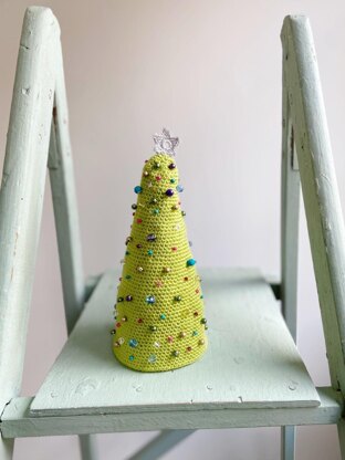 Beaded Amigurumi Christmas Tree