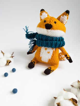 Harlow the Fox - Toy Knitting Pattern