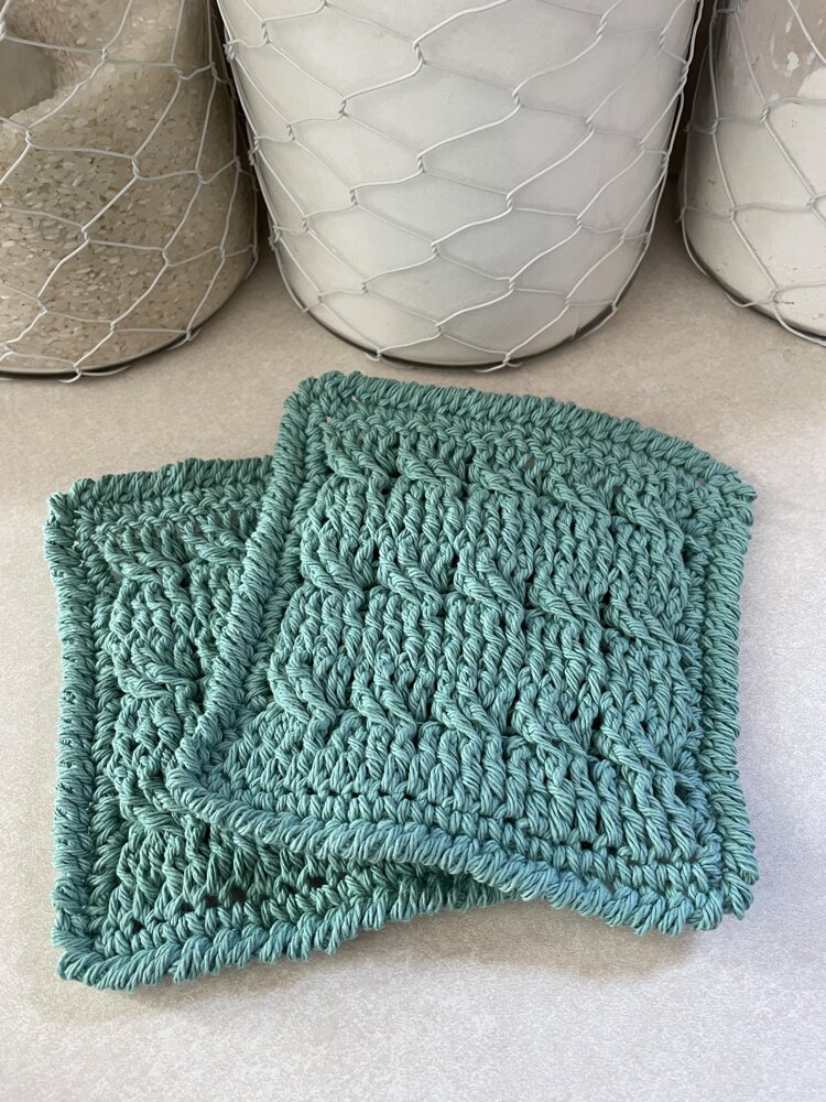 EASY Knit Cabled Dish Cloth, by Bonnie Barker 