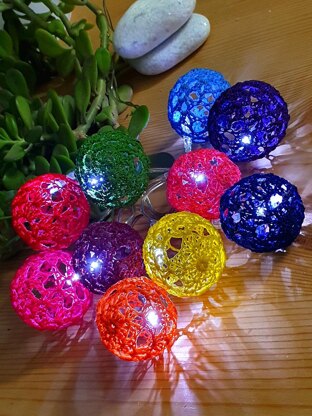 Lacey balls fairy lights