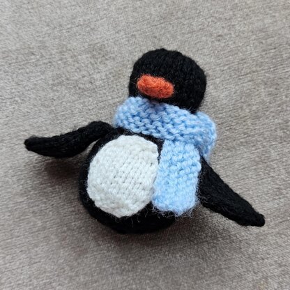 Knitted Penguin