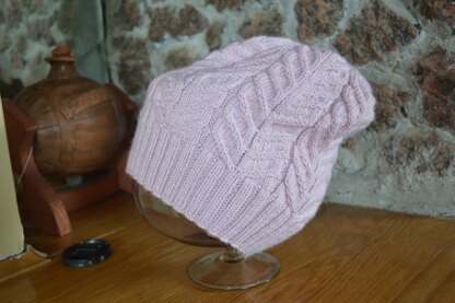 Hat old rose with braids