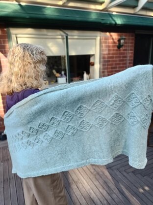 Diamond Stepping Stones Wrap