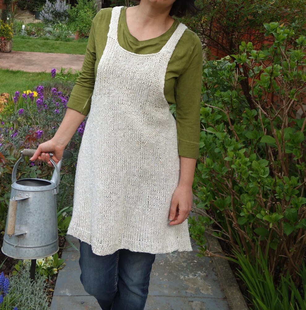 Japanese Pinafore Linen Apron Knitting pattern by CamexiaDesigns |  LoveCrafts