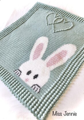 PEEK-A-BOO BLANKET PATTERN