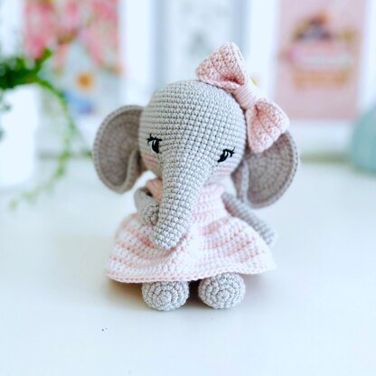 Lottie the Elephant