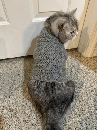 Diamonds pet sweater