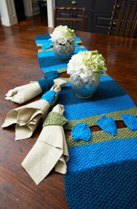 Dreidel Table Runner & Napkin Holders in Red Heart With Love Solids - LW3695