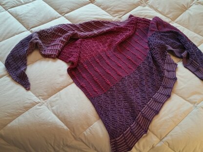 Women's lace and slip-stitch shawl