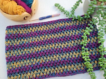 Pretty Puff Stitch Cowl - US Terms