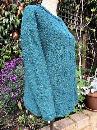 Cabled Diamond Patterned Sweater