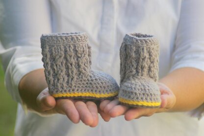Cable Boots with Easy Cables For Baby Boys or Girls