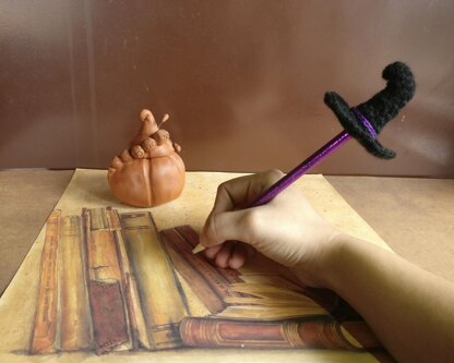 Wonky Witch Hat Pencil Puppet / Pencil Topper