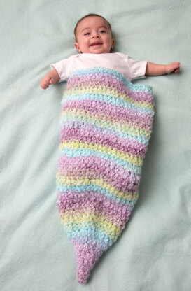 Willow’s Cocoon in Red Heart Snuggle Bunny - LW4174 - Downloadable PDF