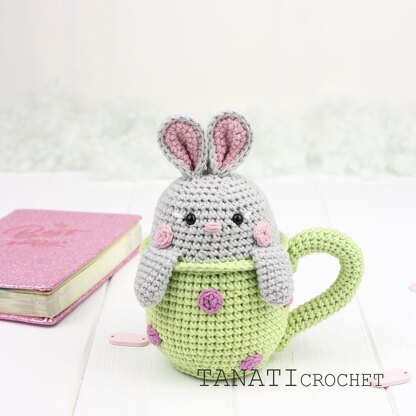 Rattle bunny in the cup