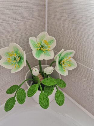 Crochet Hellebore flower