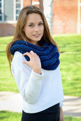 Incredibly Quick Snoody Cowl
