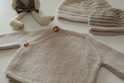 100% Cashmere Cache-coeur and two Baby Beanies