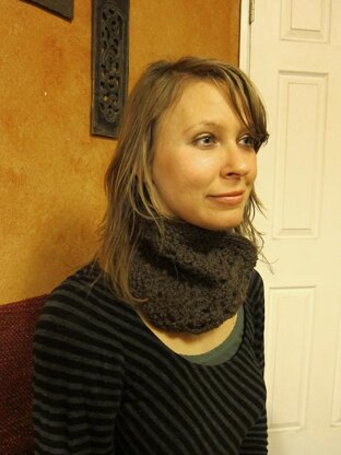 Rose Hill Cowl