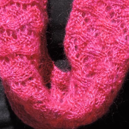 False Cable Lace Cowl