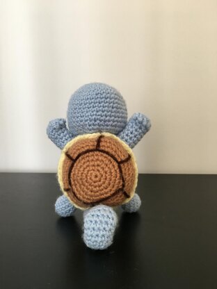 Crocheted squirtle