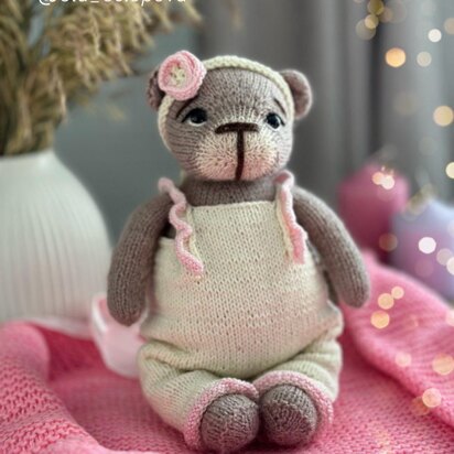 Little Teddy Bear knitting pattern