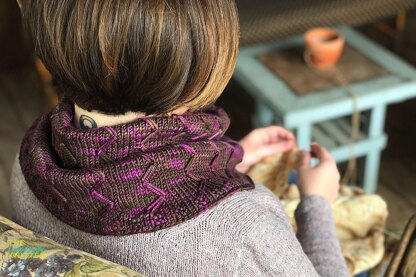 Cabin Rose Cowl