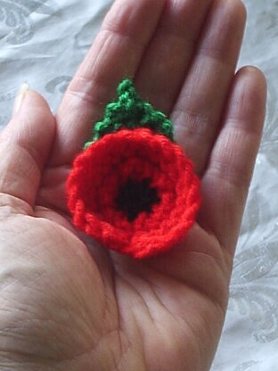 Little Poppy flower easy 15mins knit DK knitting pattern for Remembrance Sunday Armistice & Memorial day