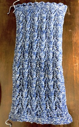 Tonal lace cowl