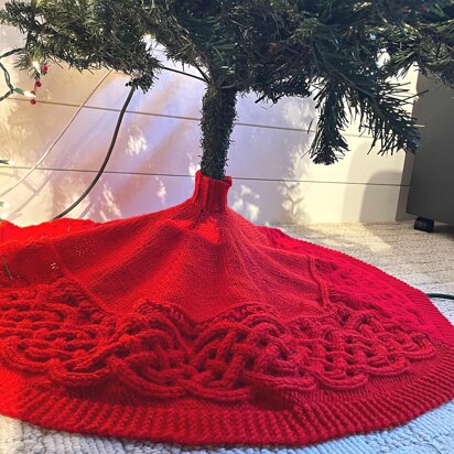 Celtic Christmas Tree Skirt