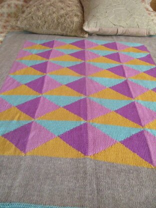 Triangles Throw
